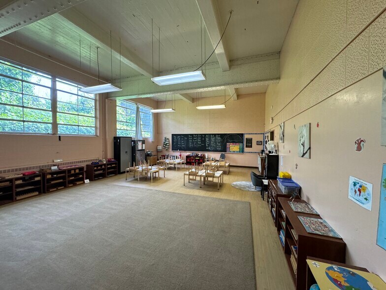 More Photos Of 2330 Prince St, Berkeley Schools For Sale