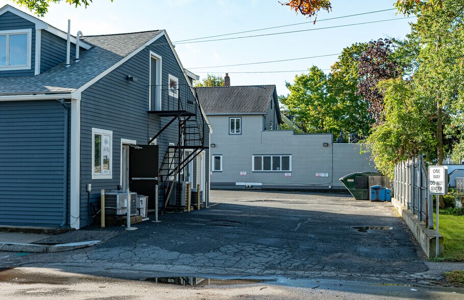 More Photos Of 317 Chestnut St, Needham Freestanding For Sale