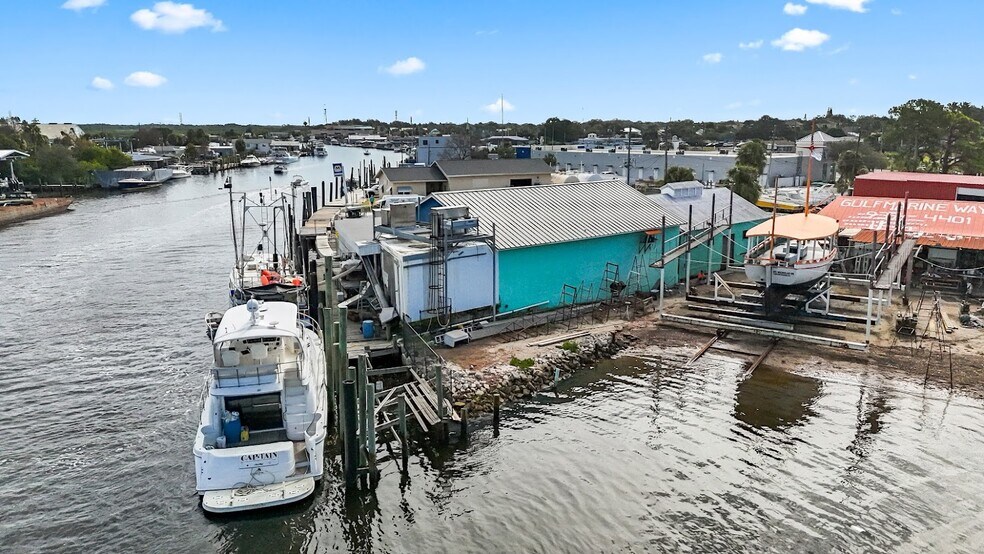 More Photos Of 1003 Roosevelt Blvd, Tarpon Springs Warehouse For Sale