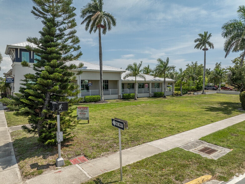 Primary Photo Of 401 Cross St, Punta Gorda Land For Sale