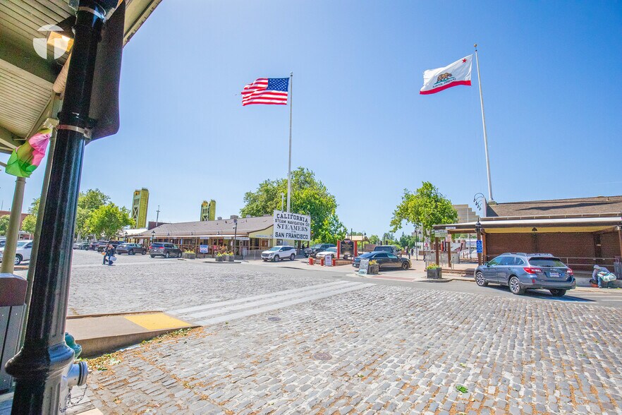 More Photos Of 1017 Front St, Sacramento Storefront Retail Office For Lease
