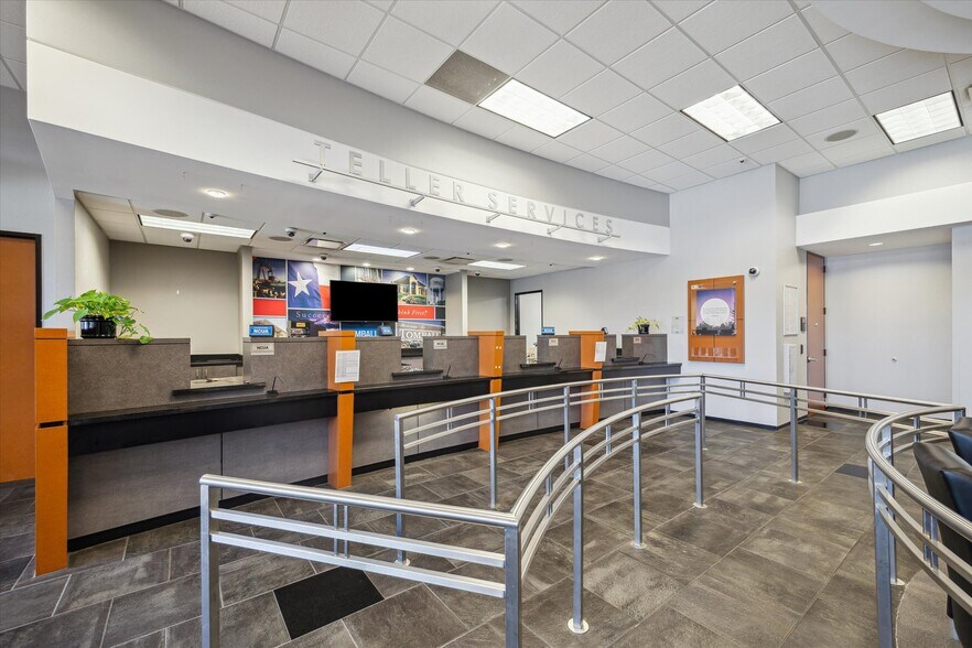 More Photos Of 28850 Tomball Pky, Tomball Bank For Sale