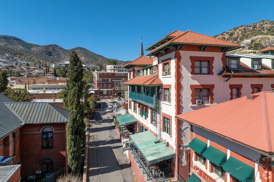 More Photos Of 11 Howell Ave, Bisbee Hotel For Sale