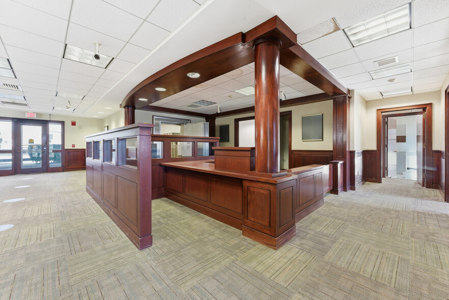 More Photos Of 494 Newton St, South Hadley Bank For Sale