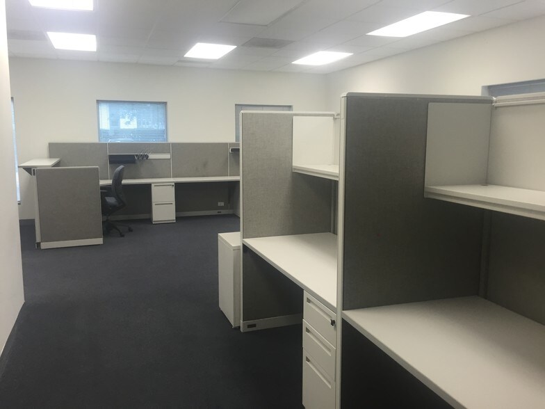 More Photos Of 452 N McLean Blvd, Elgin Medical For Sale