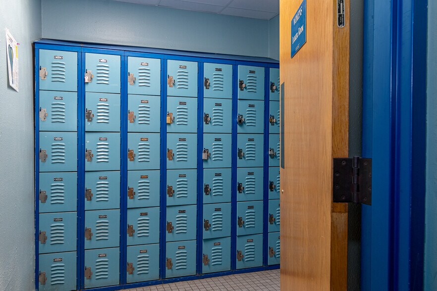 More Photos Of 415 Wingfield St, Ruidoso Health Club For Sale