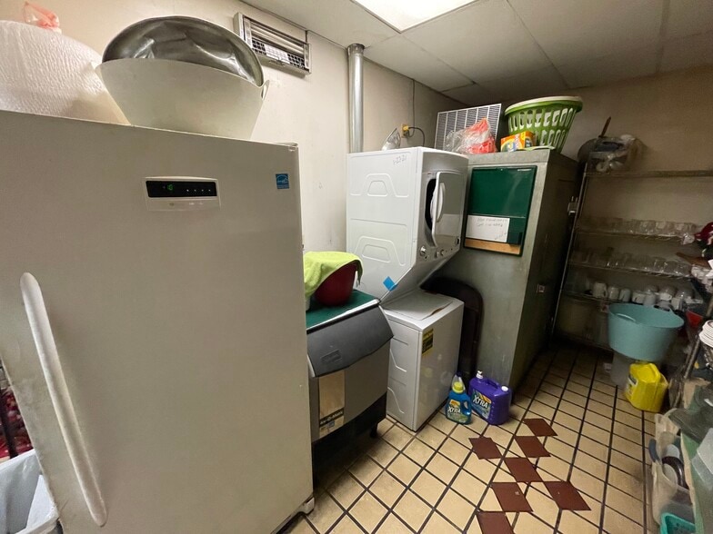 More Photos Of 6125 St Clair Ave, Cleveland Restaurant For Lease