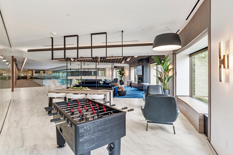 More Photos Of 5847 San Felipe St, Houston Office For Lease