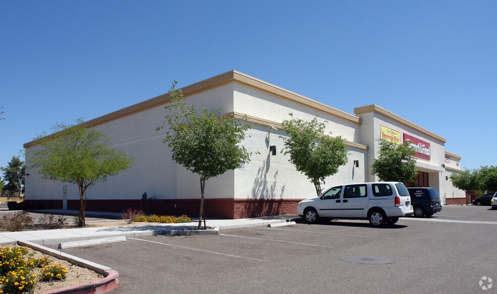 More Photos Of 2810 W Thunderbird Rd, Phoenix Industrial For Lease