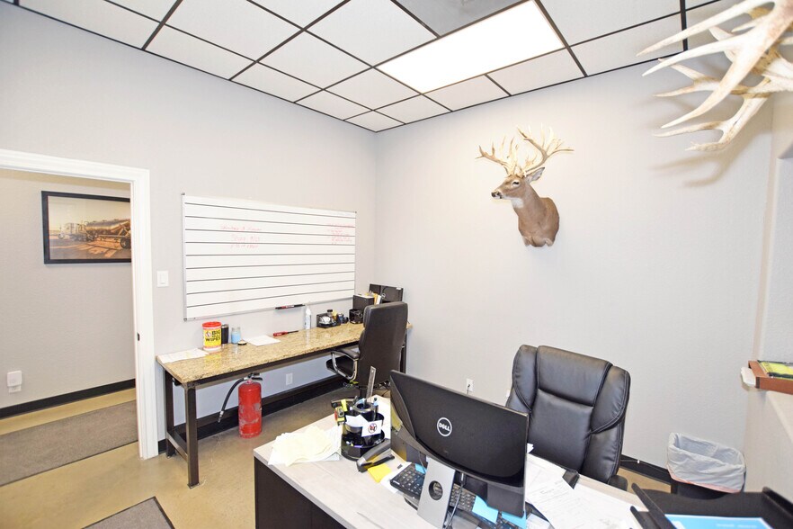 More Photos Of 2250 Dixie Blvd, Odessa Industrial For Sale