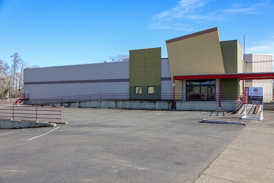 Primary Photo Of 299 D St NE, Salem Supermarket For Sale