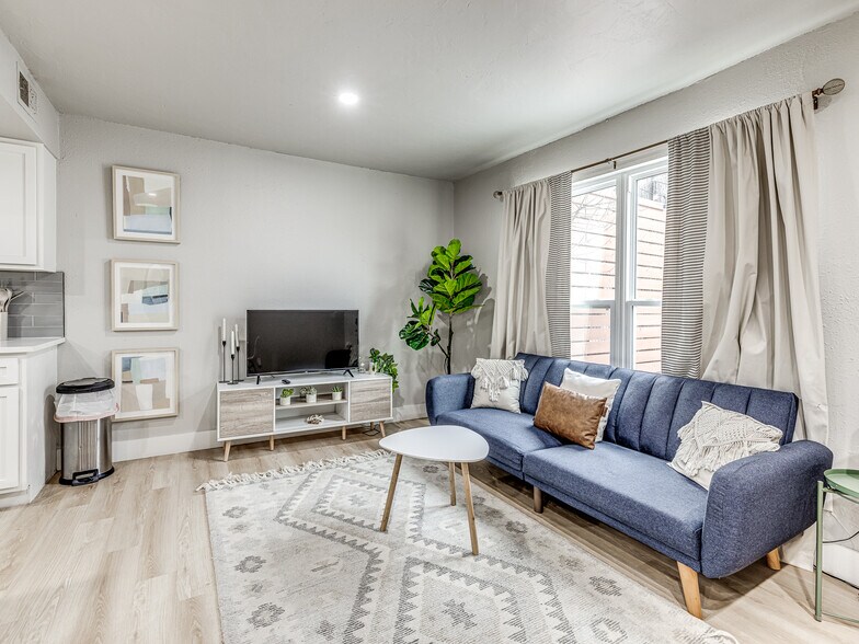 More Photos Of 735 NW 30th St, Oklahoma City Apartments For Sale