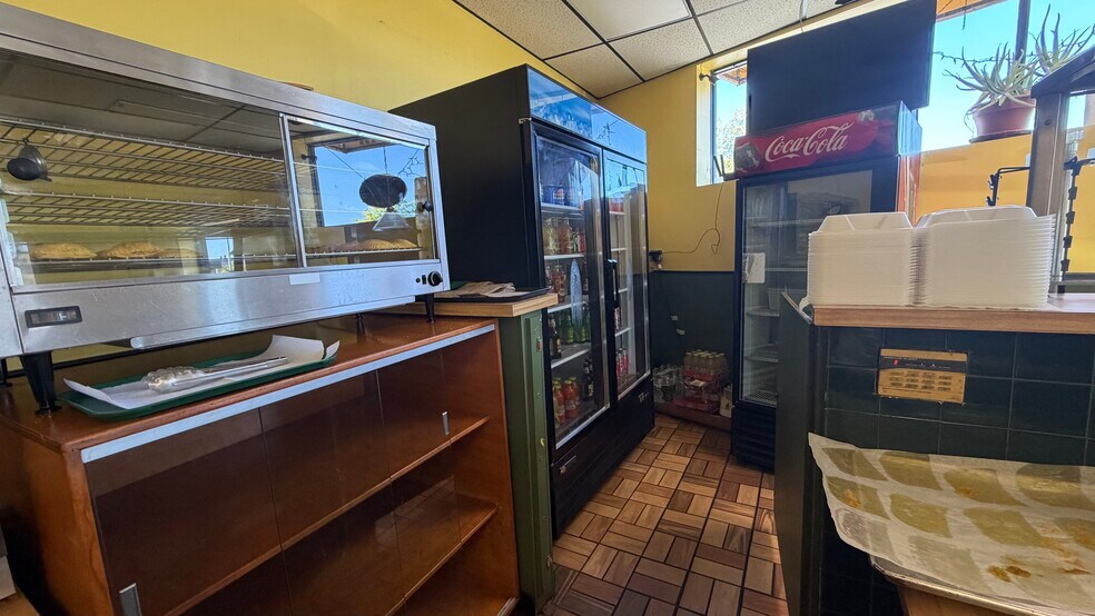 More Photos Of 4 Wheeler st, Lynn Restaurant For Lease