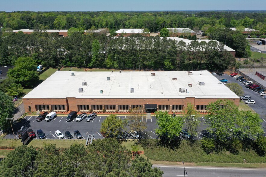 More Photos Of 2558 Mountain Industrial Blvd, Tucker Distribution For Sale