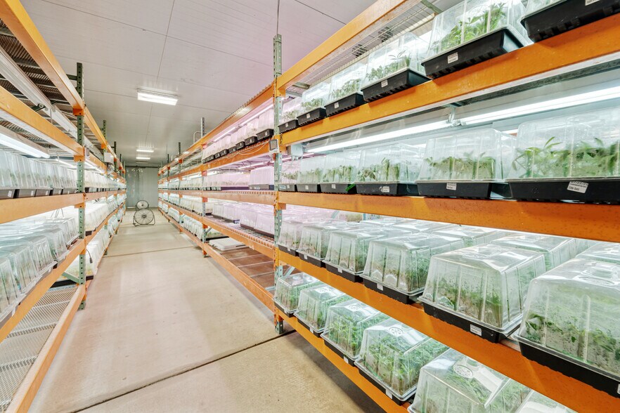 More Photos Of 5360 Foothill Rd, Carpinteria Flex For Sale