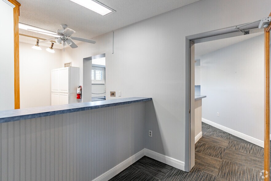 More Photos Of 1511 Indian Rocks Rd S, Largo Medical For Sale