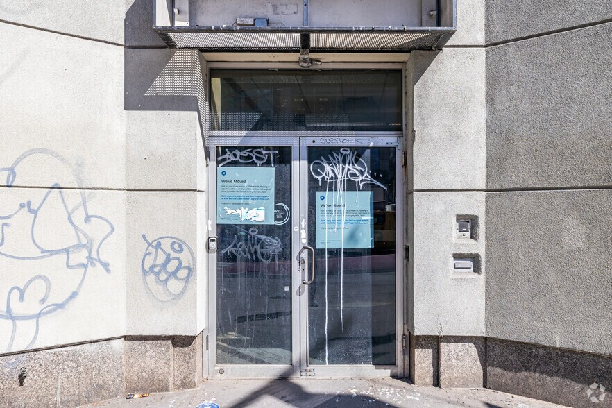 More Photos Of 36-61-36-63 Main St, Flushing Bank For Lease