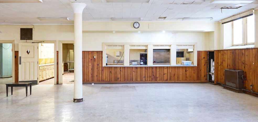 More Photos Of 5300 Delmar Blvd, Saint Louis Specialty For Sale