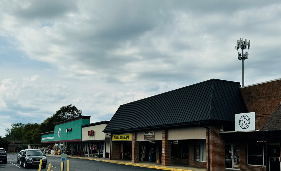 Primary Photo Of 3850-3996 25th St, Columbus General Retail For Lease