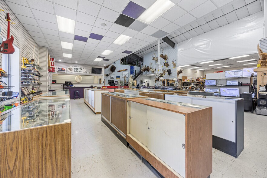 More Photos Of 3100 8th St S, Moorhead Freestanding For Sale