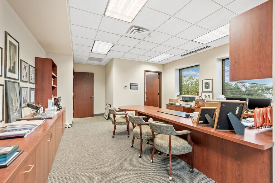 More Photos Of 2905 Lexington Ave S, Eagan Flex For Sale