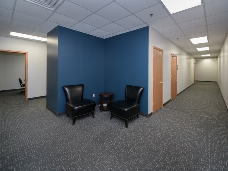 More Photos Of 5005 S 153rd St, Omaha Office For Sale
