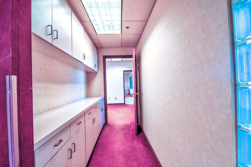 More Photos Of 1150 Cleveland St, Clearwater Office For Lease