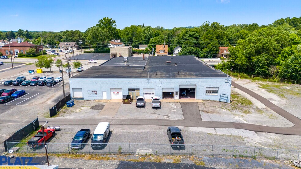 More Photos Of 125 E Liberty St, Hubbard Auto Dealership For Sale