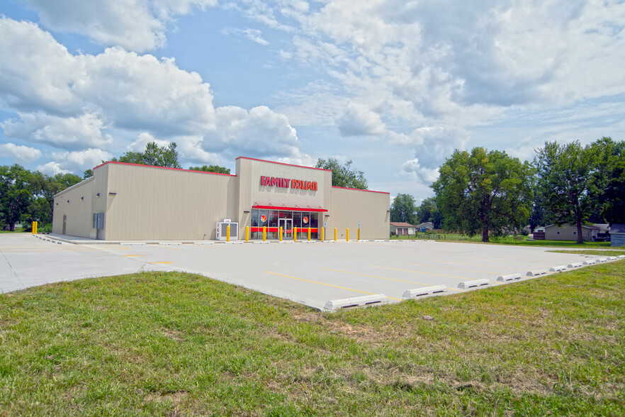 Primary Photo Of 410 Western Ave, Abingdon Storefront For Sale