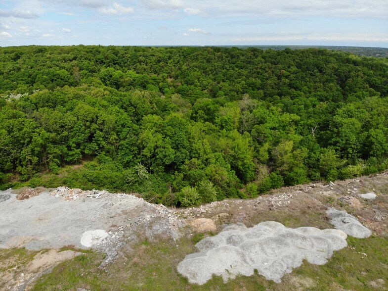 More Photos Of 4000 Coyote Dr, Joplin Land For Sale