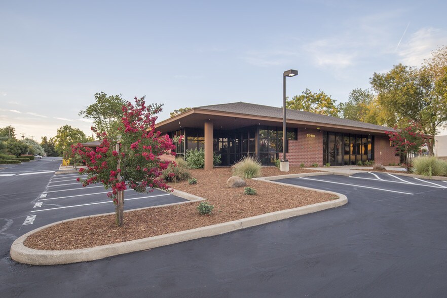 More Photos Of 7803 Madison Ave, Citrus Heights Office For Lease