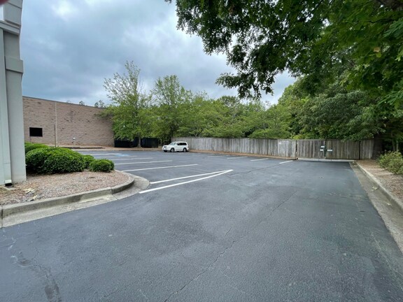 More Photos Of 5090 Old Ellis Pt, Roswell Office For Sale