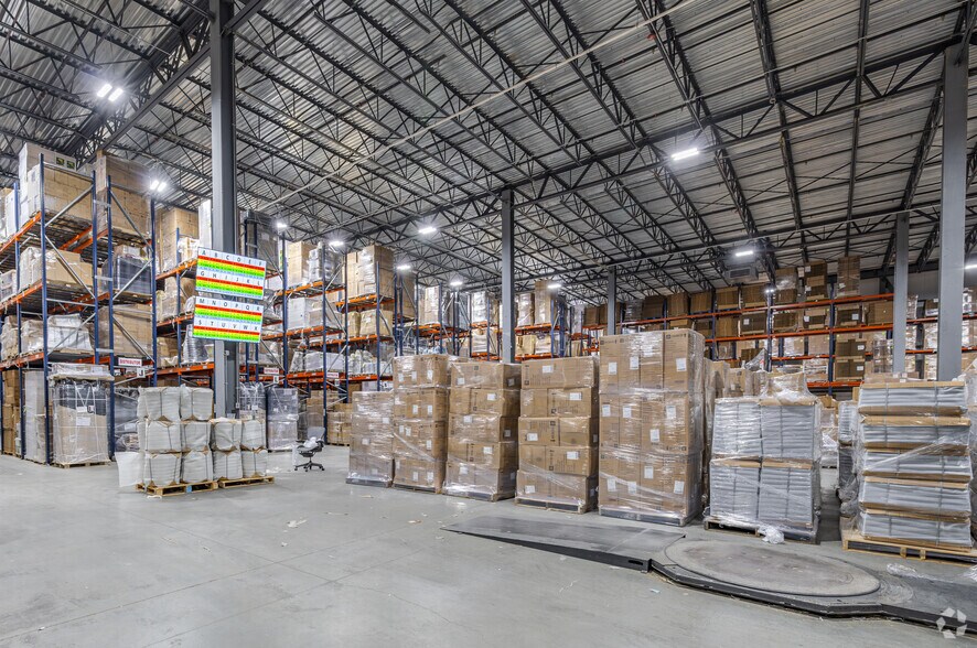 More Photos Of 305 Sub Way, Milford Warehouse For Lease