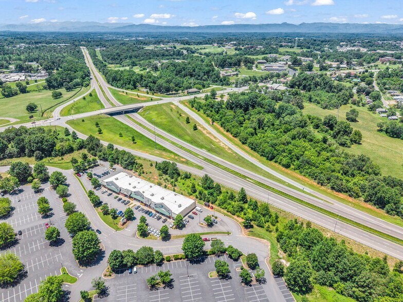 More Photos Of 104-168 Fiddlers Run Blvd, Morganton Unknown For Lease