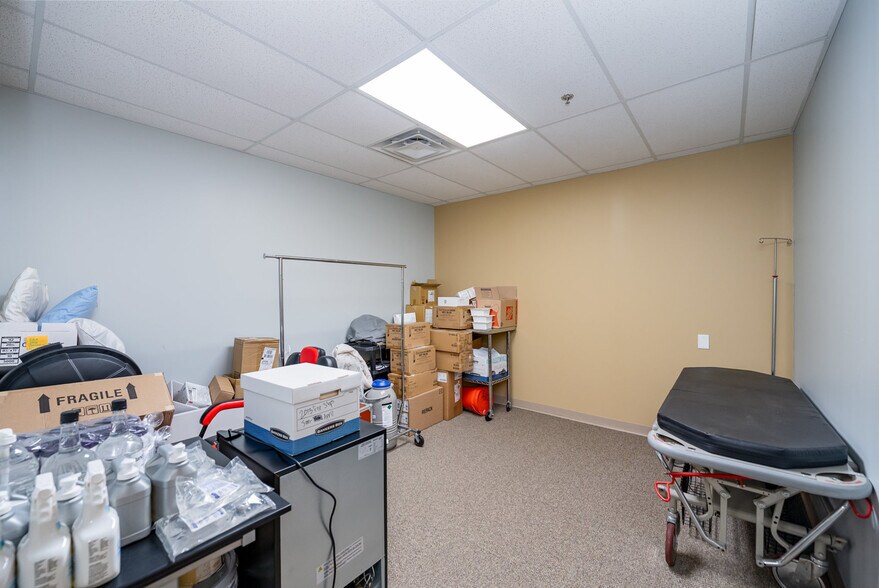 More Photos Of 7760 W VOA Park Dr, West Chester Medical For Lease