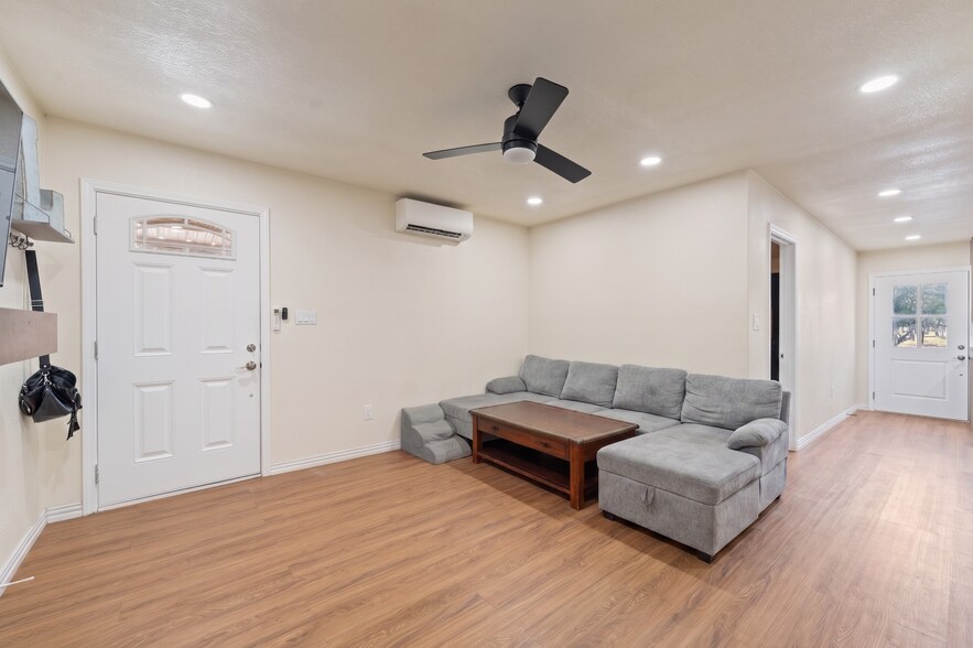 More Photos Of 3073 FM 933, Whitney Manufactured Housing Mobile Home Park For Sale