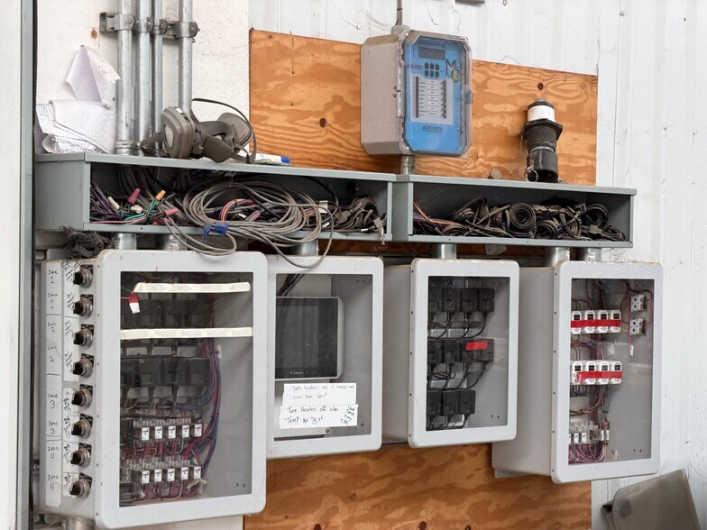 More Photos Of 20180 Spence Rd, Salinas General Retail For Sale