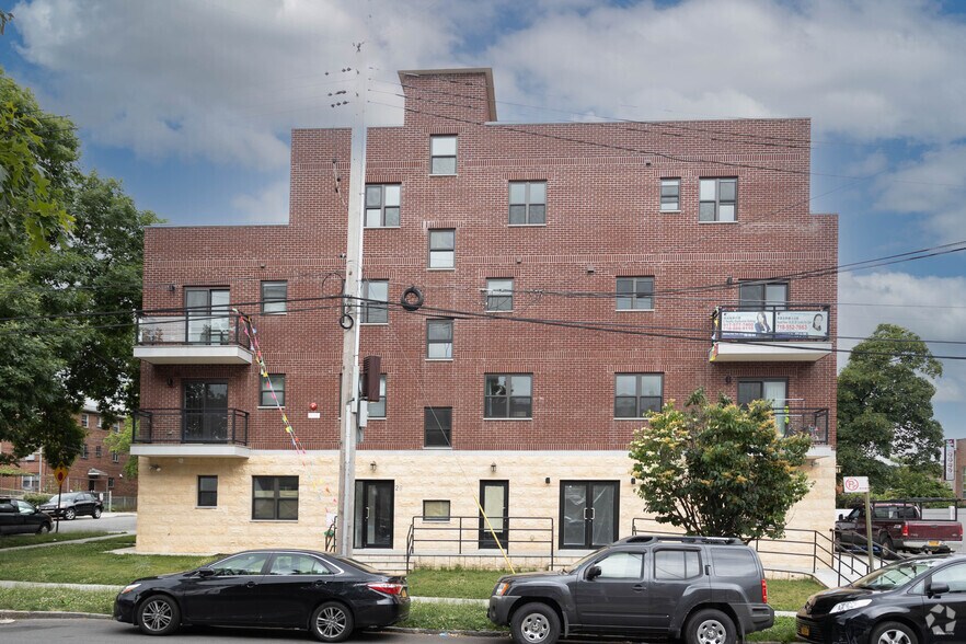 More Photos Of 4128 150th St, Flushing Apartments For Lease