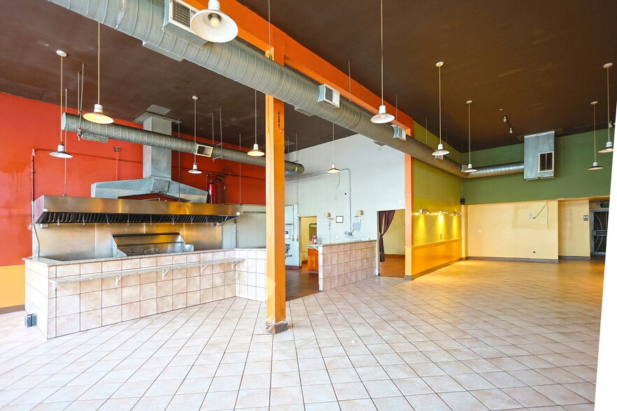 More Photos Of 2450 Shattuck Ave, Berkeley Unknown For Lease