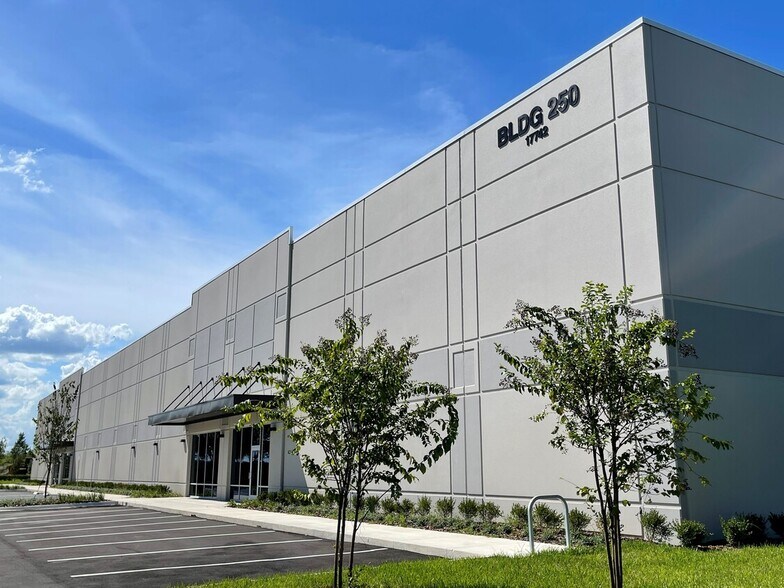 More Photos Of 17742 NW 115th Ave, Alachua Warehouse For Lease