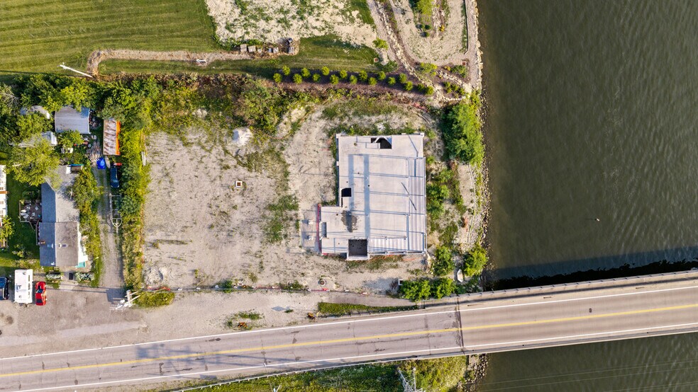 More Photos Of 17000 Mahoning ave, Lake Milton Restaurant For Sale