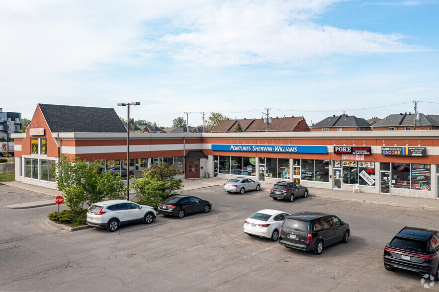 More Photos Of 4798 Boul St-Jean, Montréal Storefront For Lease