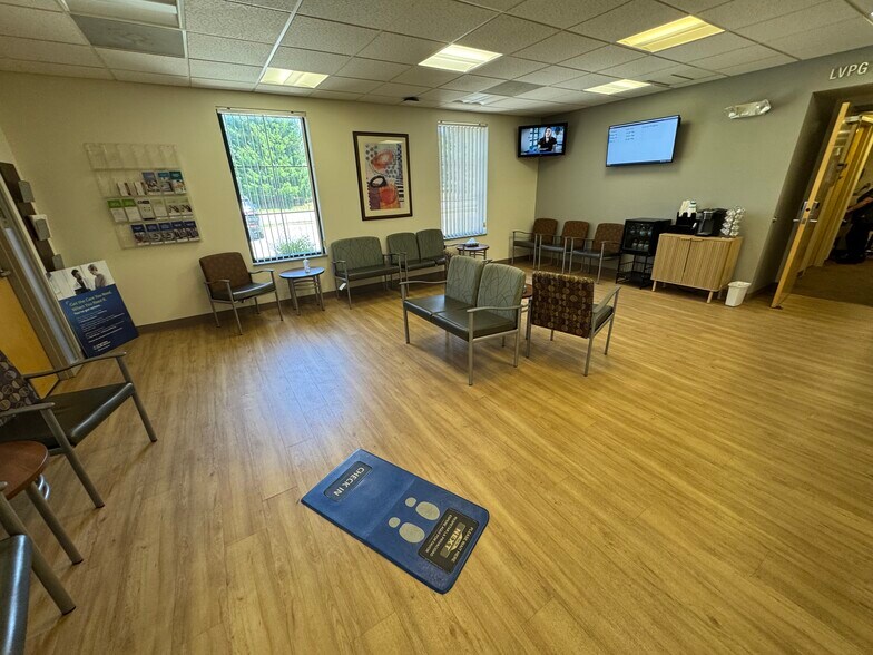 More Photos Of 6451 Village Ln, Macungie Office For Lease