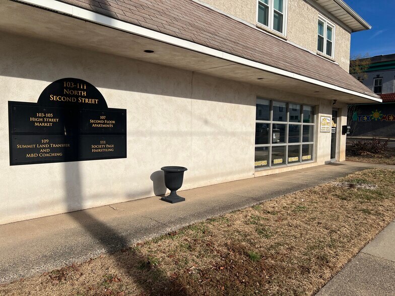 More Photos Of 103-111 N 2nd St, North Wales General Retail For Lease