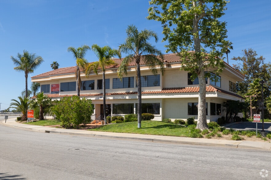Primary Photo Of 1327 Del Norte Rd, Camarillo Medical For Lease