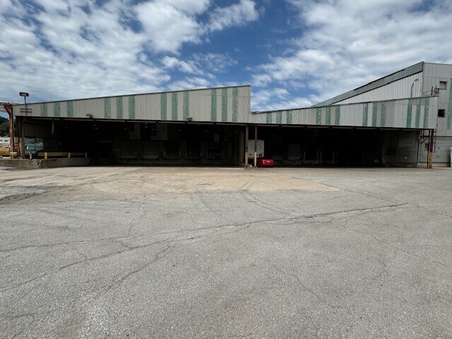 More Photos Of 1025 Winchester Ave, Kansas City Warehouse For Lease