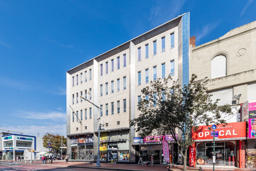 More Photos Of 161-01 Jamaica Ave, Jamaica Office For Lease