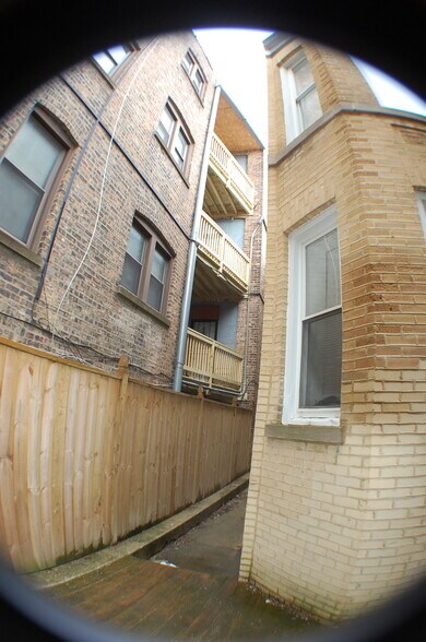 More Photos Of 630-632 N Homan Ave, Chicago Apartments For Sale