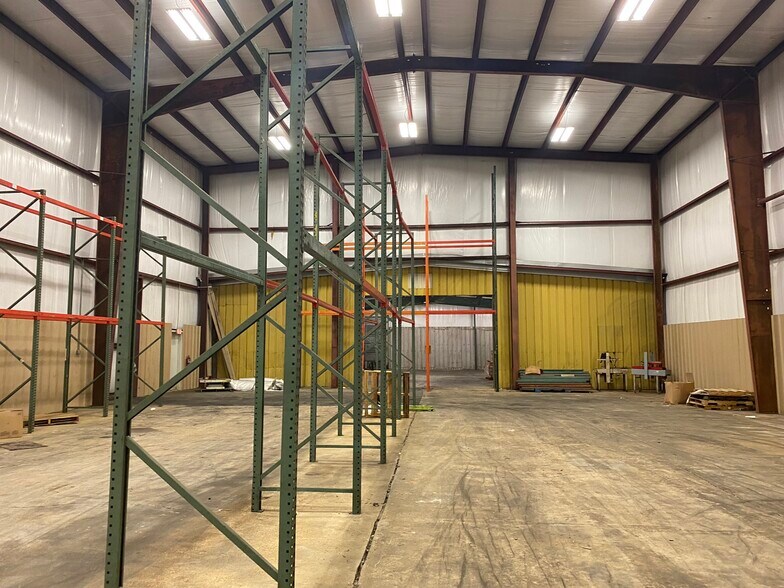 More Photos Of 103 Ella Ave, Shannon Warehouse For Sale