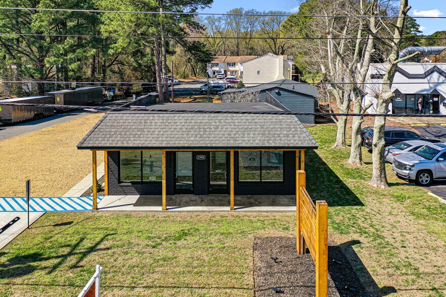 Primary Photo Of 2988 George Washington Memorial Hwy, Hayes Office For Sale